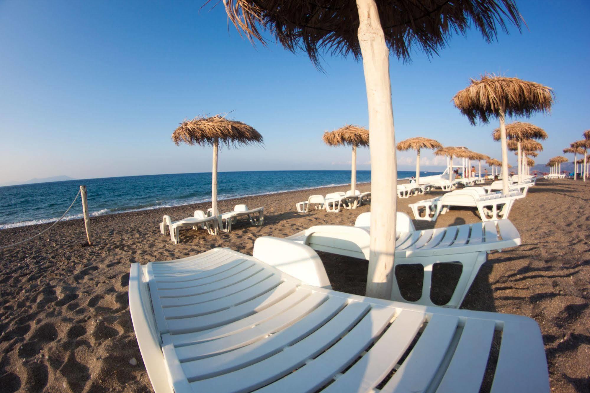 Hotel Yachting Club Mare Gioiosa Marea Esterno foto