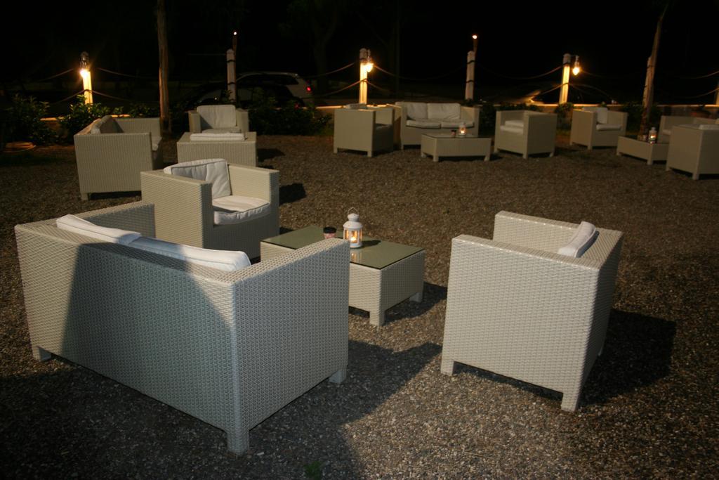 Hotel Yachting Club Mare Gioiosa Marea Esterno foto