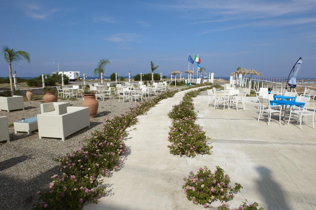Hotel Yachting Club Mare Gioiosa Marea Esterno foto